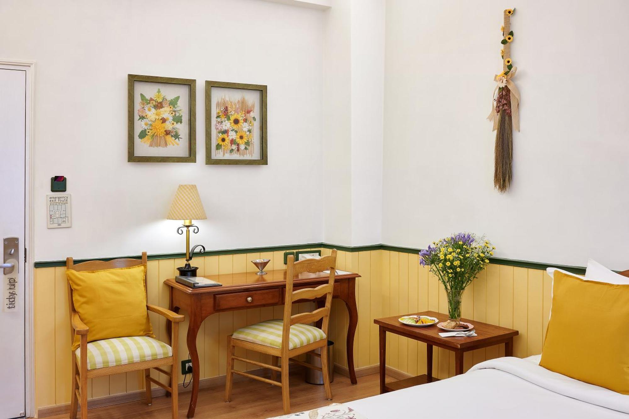 The Gordon House Hotel - Near Gateway Of India — Photos 1